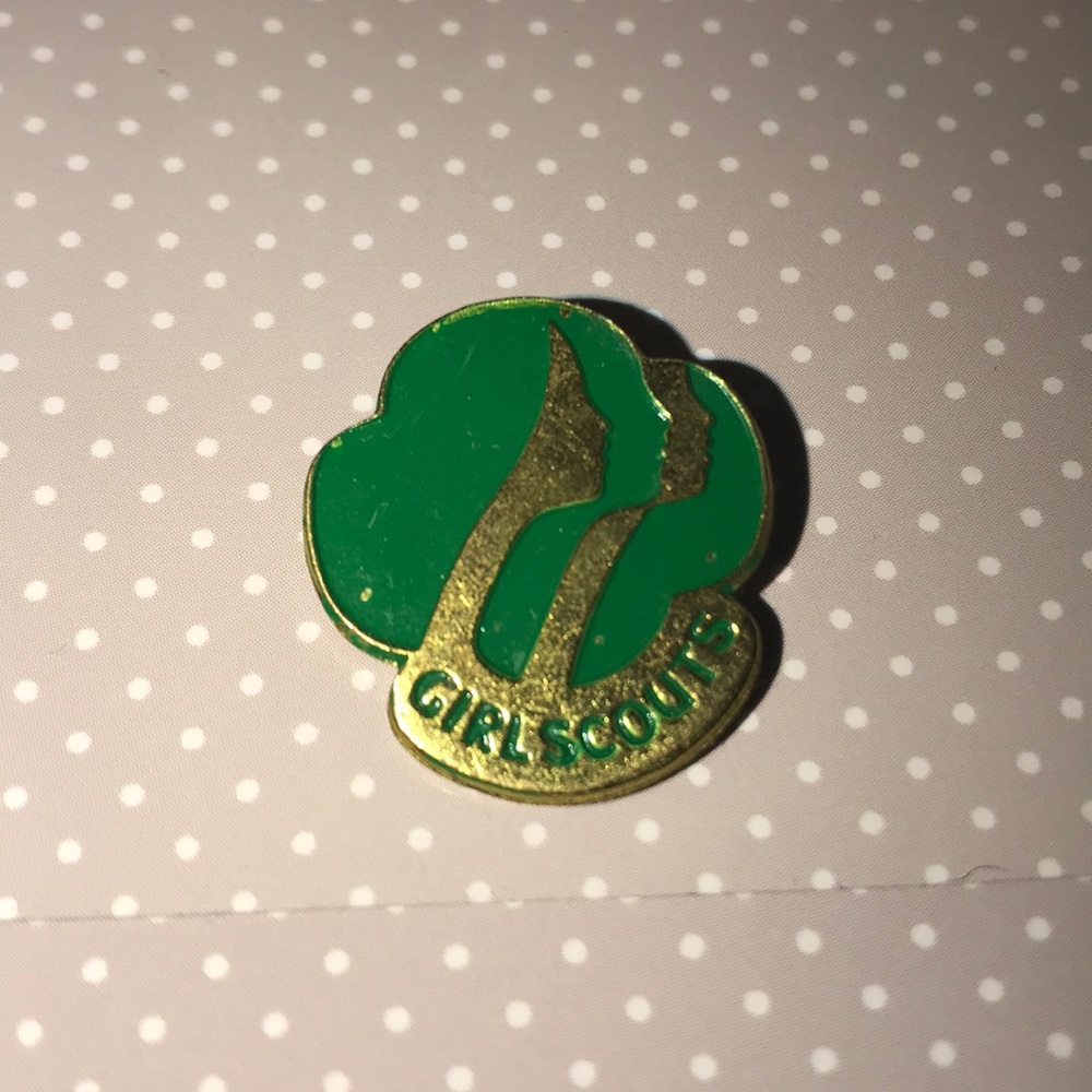 Vintage Girl Scout Pin❤️